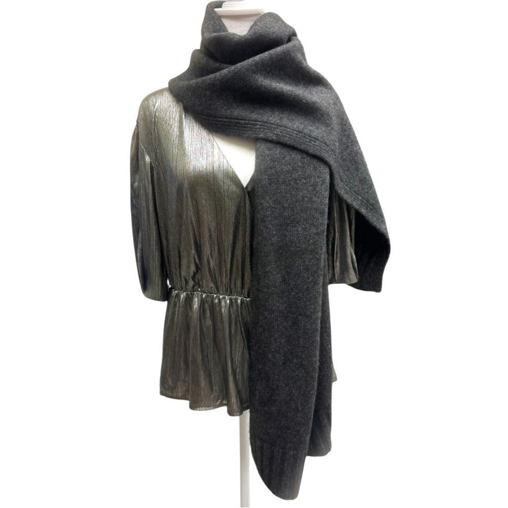 Céline Charcoal Gray Wool & Yak Blend Wrap Shawl Scarf with Ribbed Edges Auth - Picture 4 of 11
